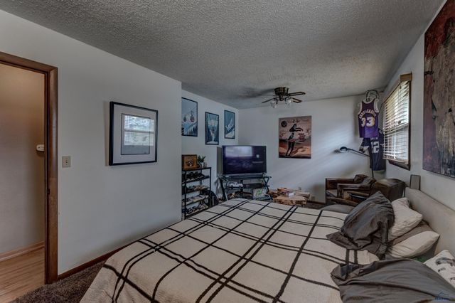 3023 TOMAHAWK DR, Rapid City, SD 57702