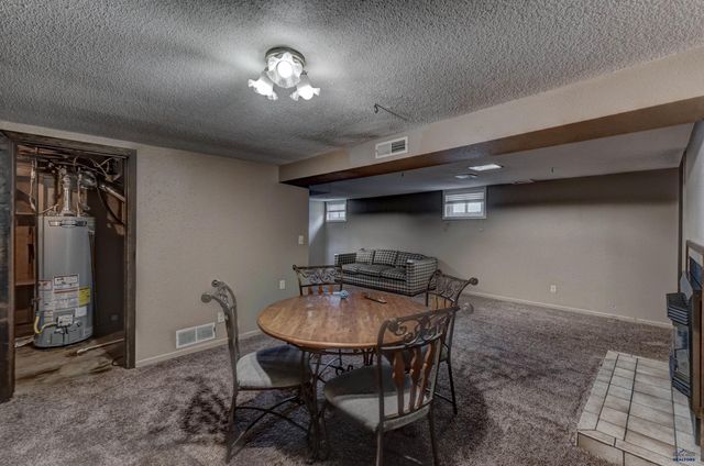 3023 TOMAHAWK DR, Rapid City, SD 57702