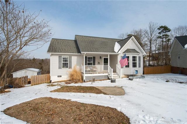 105 Cloverfield Court, Winston-salem, NC 27127