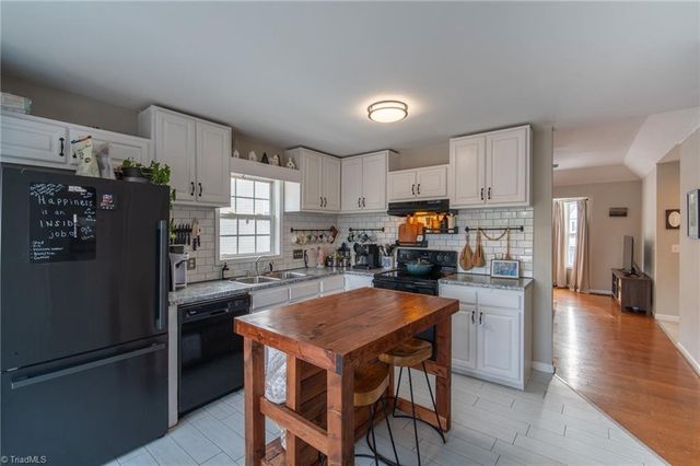 105 Cloverfield Court, Winston-salem, NC 27127