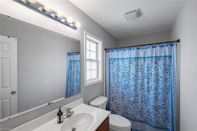 105 Cloverfield Court, Winston-salem, NC 27127