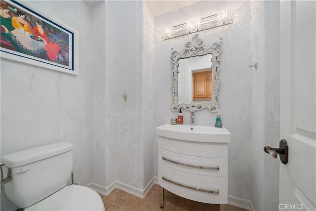138 Royal Saint Georges Way, Rancho Mirage, CA 92270