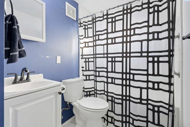 837 S Hawthorne, Kennewick, WA 99336