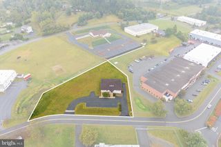 9 ROWELL RD, Boyertown, PA 19512