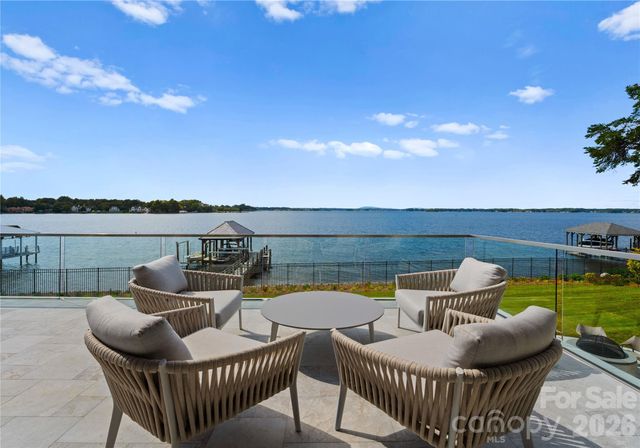 19125 Peninsula Point Drive, Cornelius, NC 28031