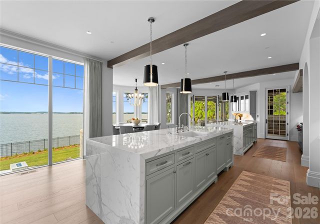 19125 Peninsula Point Drive, Cornelius, NC 28031