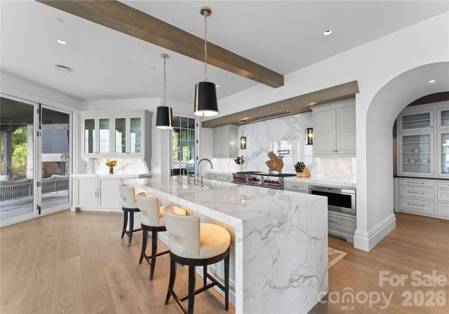 19125 Peninsula Point Drive, Cornelius, NC 28031