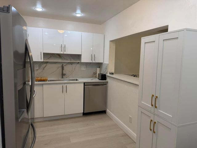 4147 NW 90th Avenue 204, Coral Springs, FL 33065