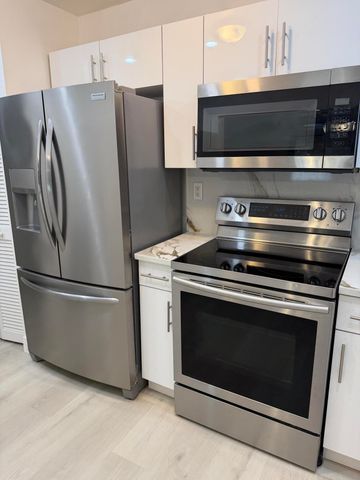 4147 NW 90th Avenue 204, Coral Springs, FL 33065