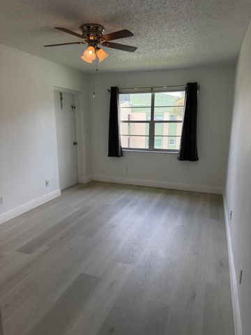 4147 NW 90th Avenue 204, Coral Springs, FL 33065