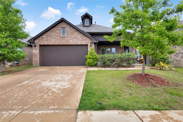 1129 Snowy Owl Drive, Alvarado, TX 76009