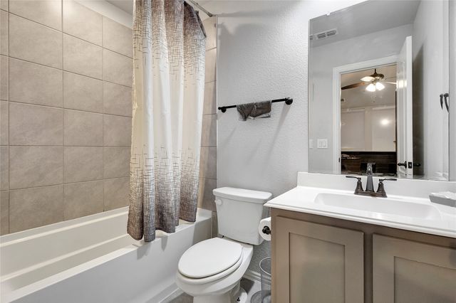 1129 Snowy Owl Drive, Alvarado, TX 76009