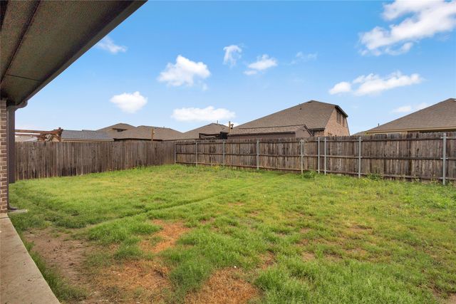1129 Snowy Owl Drive, Alvarado, TX 76009