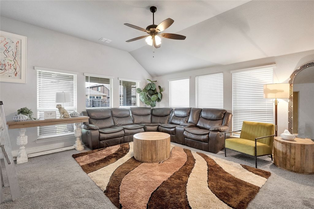 1129 Snowy Owl Drive, Alvarado, TX 76009