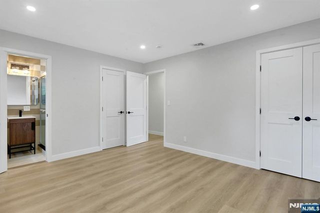 11 Raymond Street, Englewood Cliffs, NJ 07632