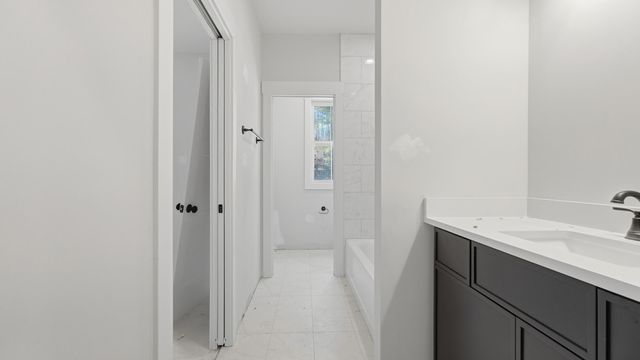 12612 Emerald Bay Drive, Soddy Daisy, TN 37379