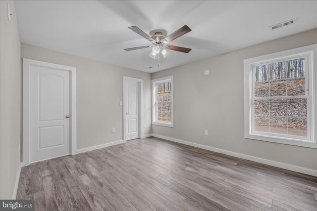 9866 BACK CREEK VALLEY RD, Hedgesville, WV 25427