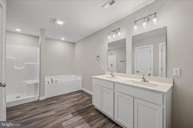 9866 BACK CREEK VALLEY RD, Hedgesville, WV 25427