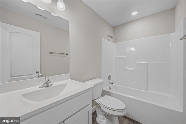 9866 BACK CREEK VALLEY RD, Hedgesville, WV 25427