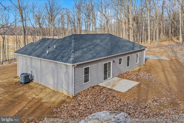 9866 BACK CREEK VALLEY RD, Hedgesville, WV 25427