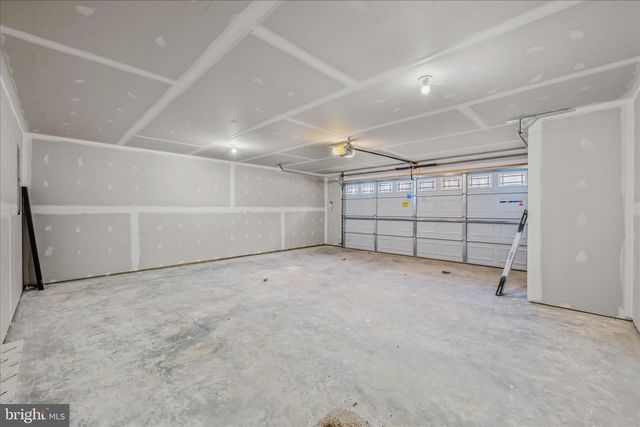 9866 BACK CREEK VALLEY RD, Hedgesville, WV 25427