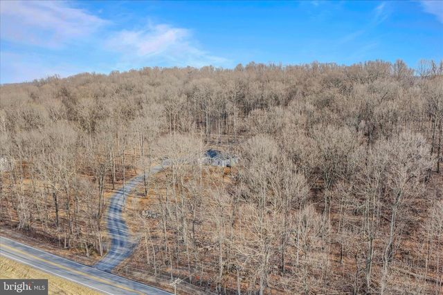9866 BACK CREEK VALLEY RD, Hedgesville, WV 25427