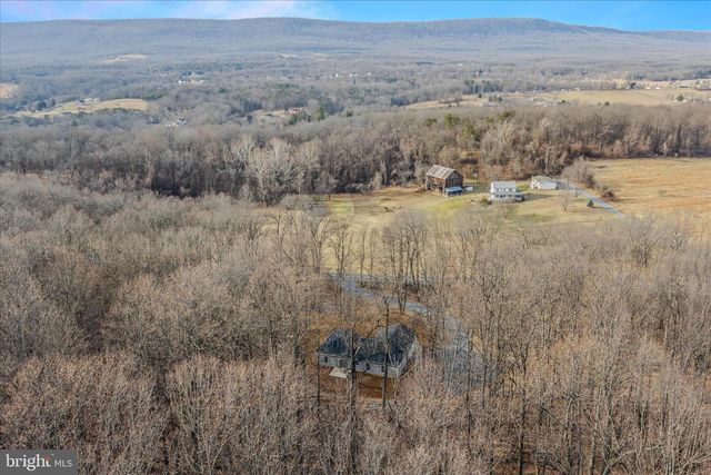 9866 BACK CREEK VALLEY RD, Hedgesville, WV 25427