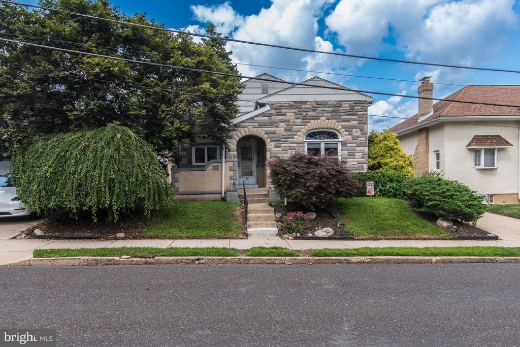 555 SAN DIEGO AVE, Jenkintown, PA 19046