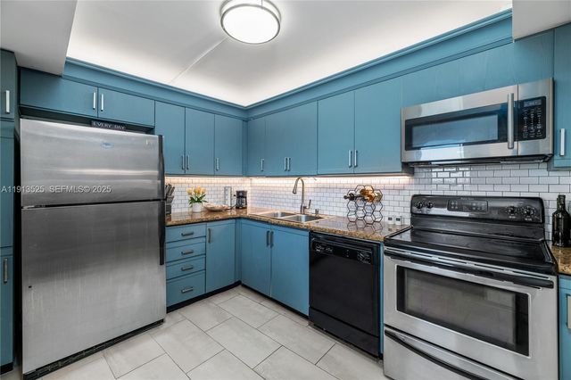 300 Ocean Trail Way 406, Jupiter, FL 33477