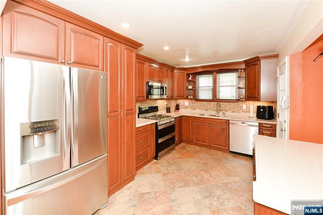 1556 Wyndmoor Avenue, Hillside, NJ 07205