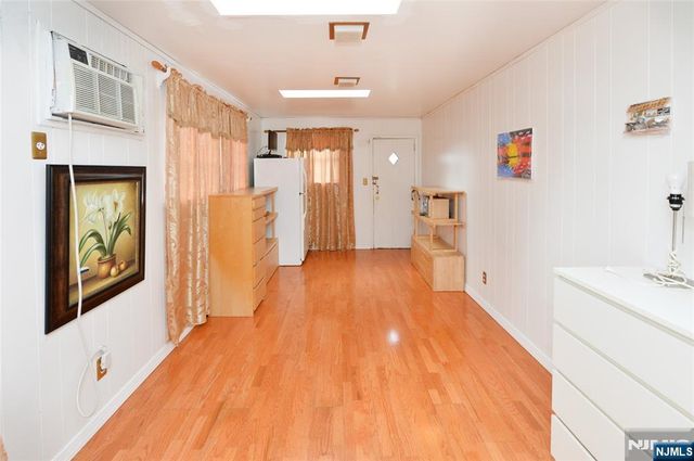 1556 Wyndmoor Avenue, Hillside, NJ 07205