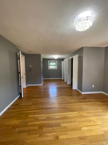 55 Barbara Ave, Auburn, MA 01501