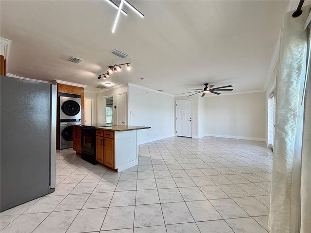 5117 SALMON DRIVE SE D, St Petersburg, FL 33705