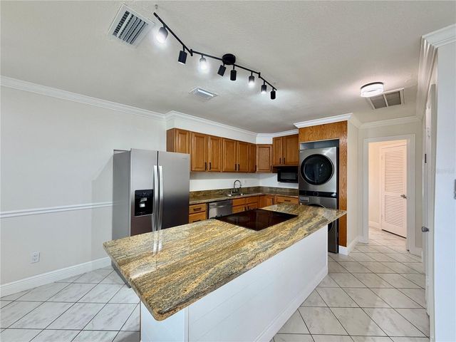 5117 SALMON DRIVE SE D, St Petersburg, FL 33705