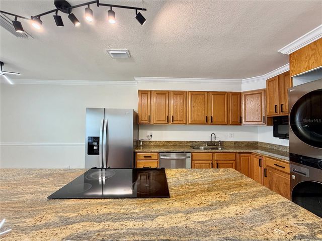5117 SALMON DRIVE SE D, St Petersburg, FL 33705