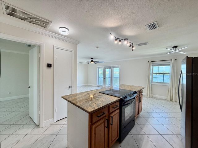 5117 SALMON DRIVE SE D, St Petersburg, FL 33705