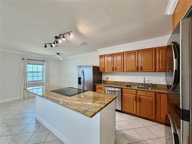 5117 SALMON DRIVE SE D, St Petersburg, FL 33705