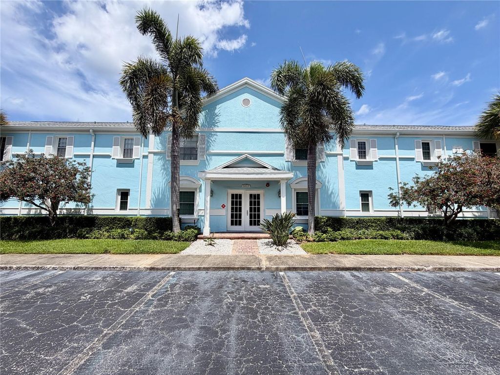 5117 SALMON DRIVE SE D, St Petersburg, FL 33705