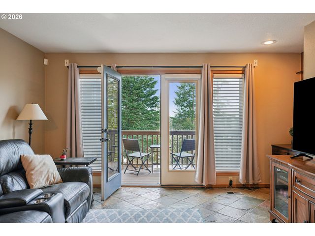 16490 S BRADLEY Rd, Oregon City, OR 97045