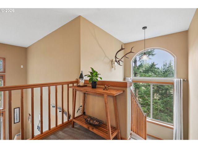 16490 S BRADLEY Rd, Oregon City, OR 97045