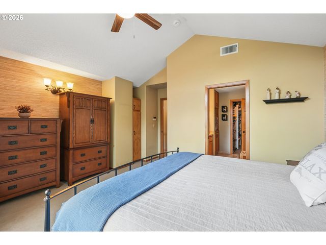 16490 S BRADLEY Rd, Oregon City, OR 97045