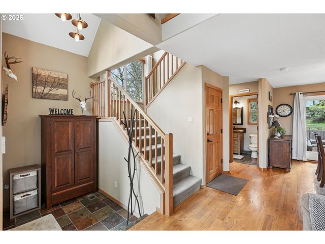 16490 S BRADLEY Rd, Oregon City, OR 97045