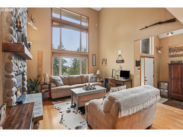 16490 S BRADLEY Rd, Oregon City, OR 97045