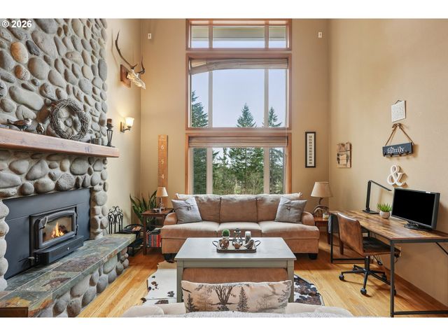 16490 S BRADLEY Rd, Oregon City, OR 97045