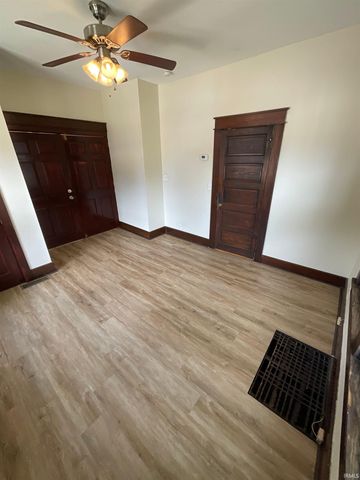 223 E 8Th Street, Bloomington, IN 47408