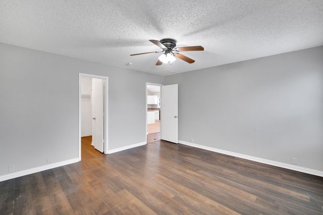 818 Cascade Drive, Glenn Heights, TX 75154