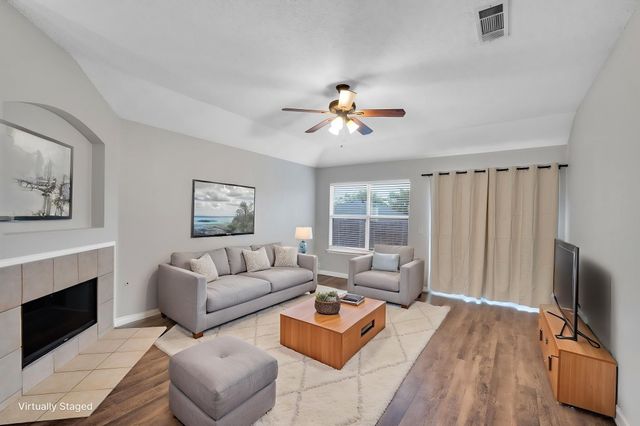 818 Cascade Drive, Glenn Heights, TX 75154