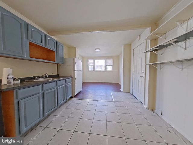 1516 ARROTT ST, Philadelphia, PA 19124
