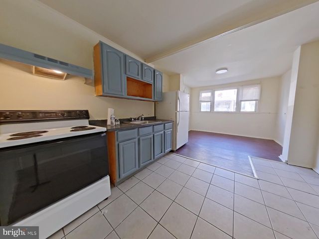 1516 ARROTT ST, Philadelphia, PA 19124