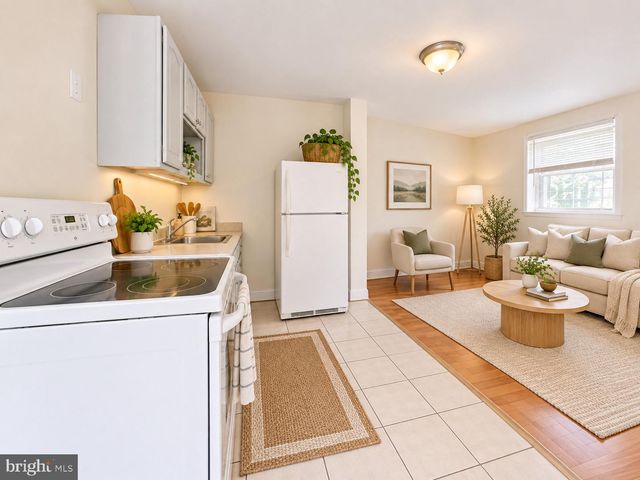 1516 ARROTT ST, Philadelphia, PA 19124